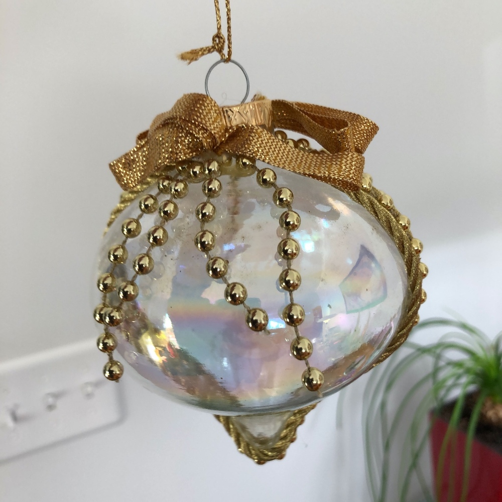 4 Christmas Ornaments - Picture 4 of 4